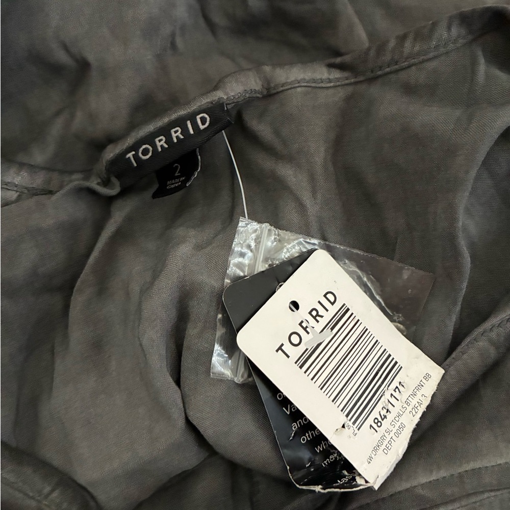 Torrid button down tank - Picture 5 of 6